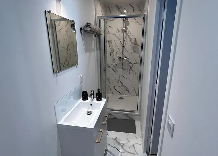 Proche A75 Apartment *